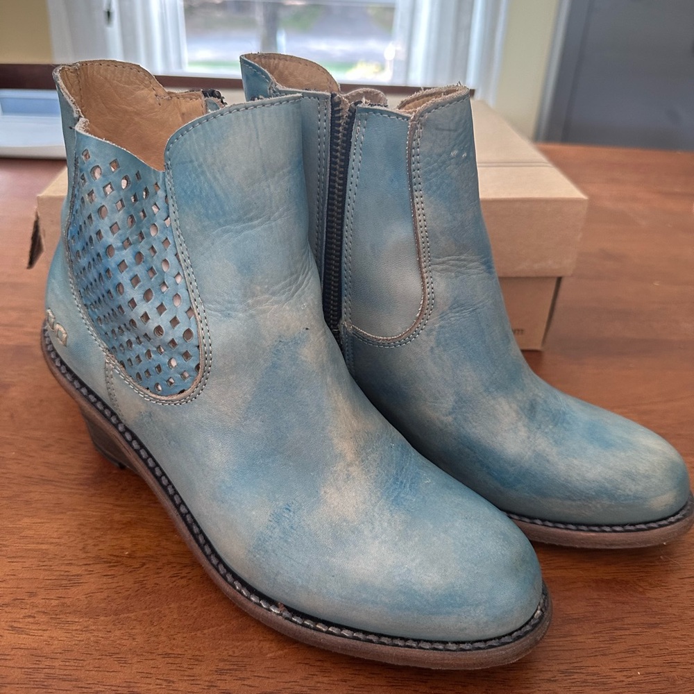 Bed Stu Countess Wedge Blue Driftwood Leather Ankle Booties size 9.5